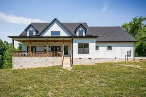 Exterior - 250 Dyer Ridge Rd, Baxter, TN 38544 photo 11 of 15