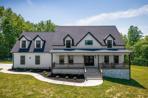 Exterior - 250 Dyer Ridge Rd, Baxter, TN 38544 photo 7 of 15