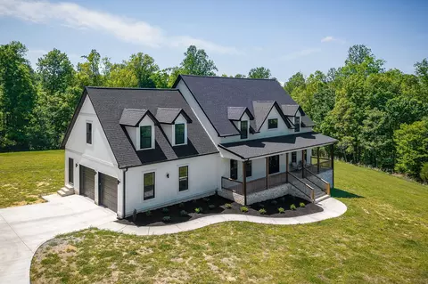 Exterior - 250 Dyer Ridge Rd, Baxter, TN 38544 photo 9 of 15