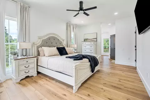 Bedroom - 250 Dyer Ridge Rd, Baxter, TN 38544 photo 1 of 5