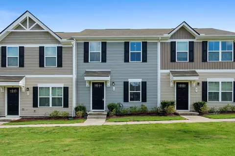 2935 Winterberry Dr #10, Nashville, TN 37207