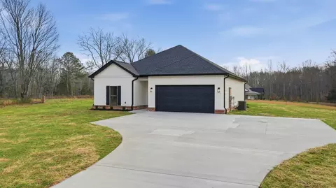 4140 Riley Creek Rd, Normandy, TN 37360