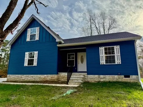 4214 Riley Creek Rd, Normandy, TN 37360