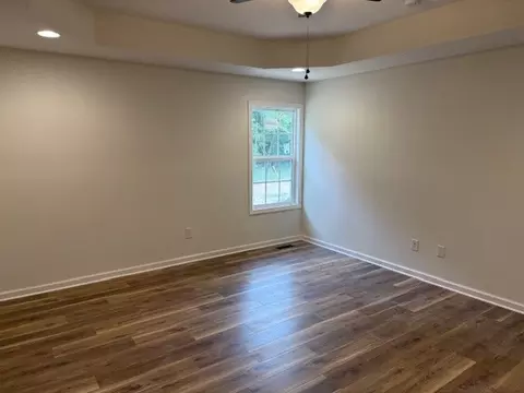Living - 22 Ghea Rd, Normandy, TN 37360 photo 6 of 9