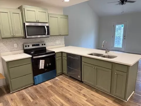 Kitchen - 22 Ghea Rd, Normandy, TN 37360 photo 3 of 6