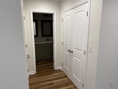 Entry Way - 22 Ghea Rd, Normandy, TN 37360 photo 2 of 2