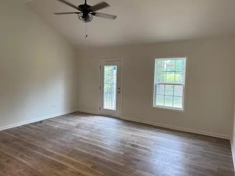 Living - 22 Ghea Rd, Normandy, TN 37360 photo 7 of 9