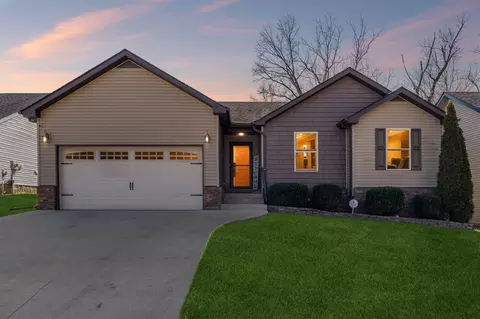 848 Shelton Cir, Clarksville, TN 37042