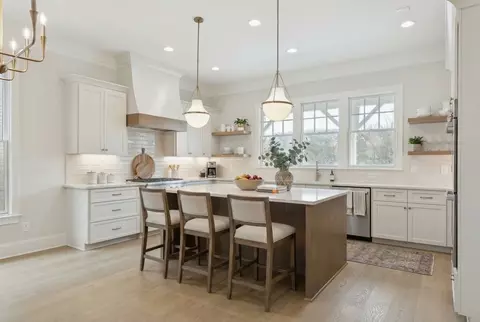 Kitchen - 4030 Forestside Dr, Franklin, TN 37064 photo 2 of 2