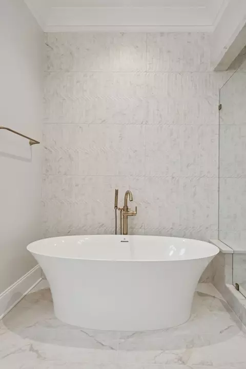 Bath - 4030 Forestside Dr, Franklin, TN 37064 photo 5 of 9