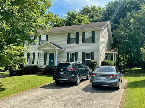814 Sneed Rd, Soddy Daisy, TN 37379