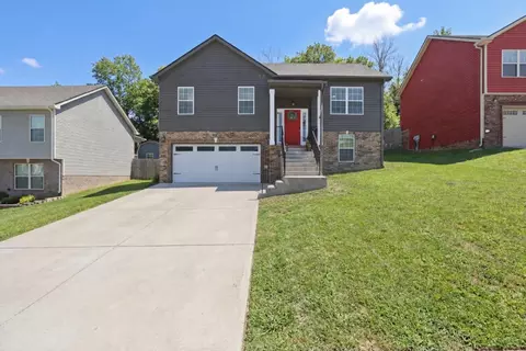 1148 Racker Dr, Clarksville, TN 37043
