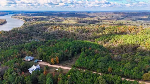 618 Bridge View Cv, Bath Springs, TN 38311