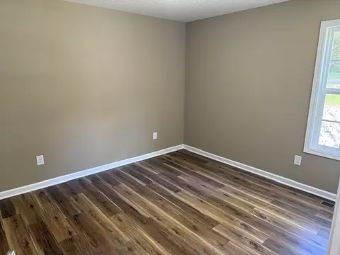 Bedroom - 206 Hotel St, Decherd, TN 37324 photo 3 of 6