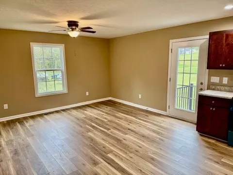 Living - 206 Hotel St, Decherd, TN 37324 photo 3 of 5