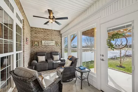 192 Hills Dr, Hillsboro, TN 37342