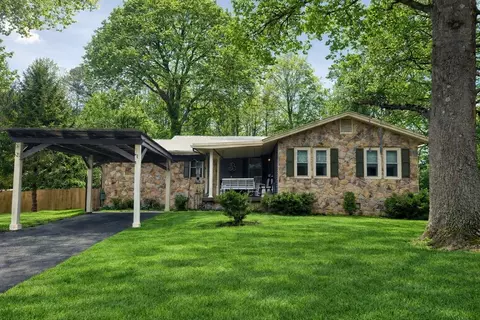 104 Brown Ln, Tracy City, TN 37387