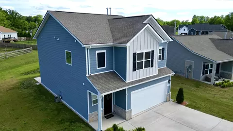 1014 Village Ct, Burns, TN 37029