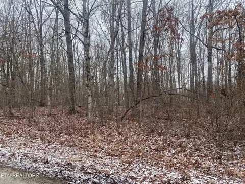 343 Bluebird Dr, Crossville, TN 38571