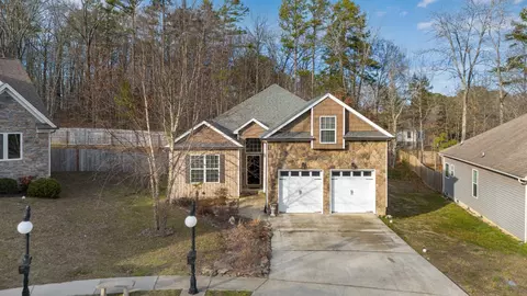 8664 Maple Valley Dr, Chattanooga, TN 37421