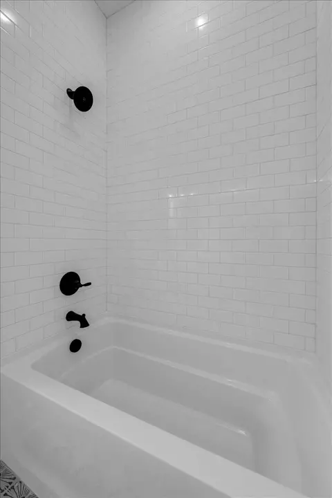 Bath - 83 Hickory Grove Dr, Morrison, TN 37357 photo 8 of 8