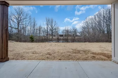 Exterior - 83 Hickory Grove Dr, Morrison, TN 37357 photo 6 of 8