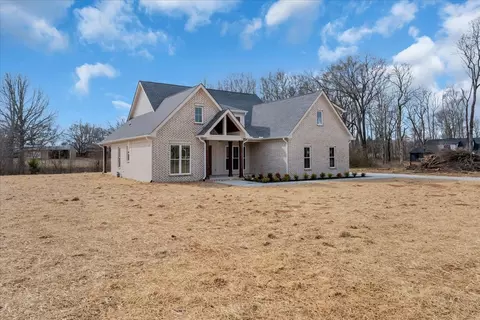 Exterior - 83 Hickory Grove Dr, Morrison, TN 37357 photo 2 of 8