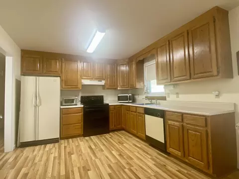 Kitchen - 4570 Highway 64 E, Pulaski, TN 38478 photo 1 of 2