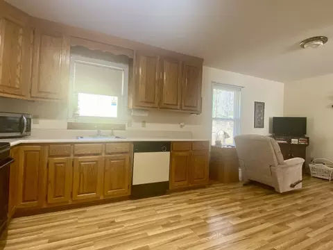 Kitchen - 4570 Highway 64 E, Pulaski, TN 38478 photo 2 of 2
