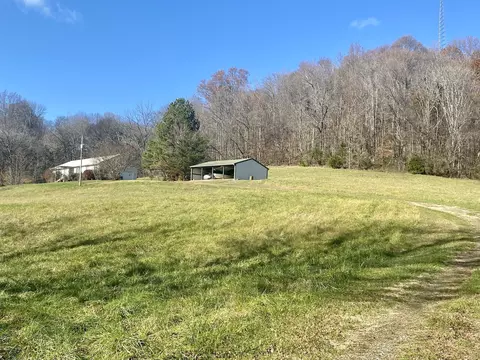 Exterior - 4570 Highway 64 E, Pulaski, TN 38478 photo 4 of 11