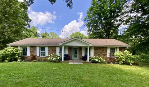 1390 Dogwood Dr, Erin, TN 37061