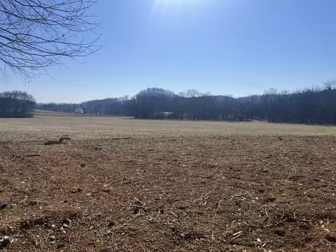 10 Booker Ridge Rd, Mount Pleasant, TN 38474