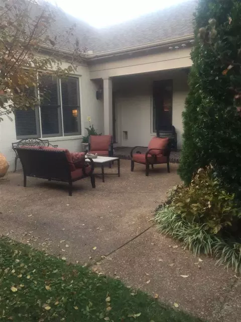 298 E Colbert St, Collierville, TN 38017 photo 6