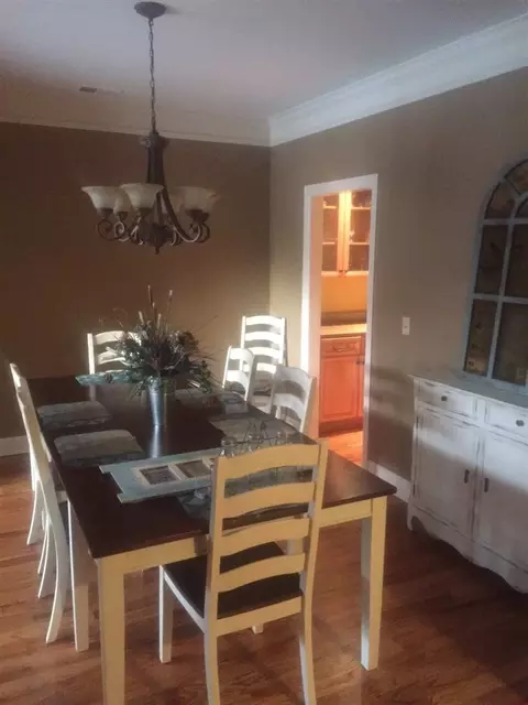 298 E Colbert St, Collierville, TN 38017 photo 5