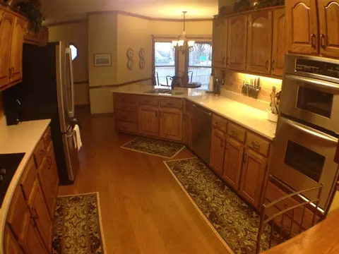 741 Lake Meadow Dr, Collierville, TN 38017 photo 3