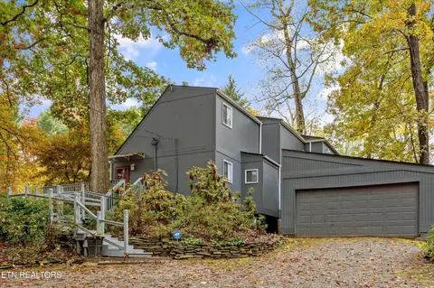 9428 Jim Loy Rd, Strawberry Plains, TN 37871