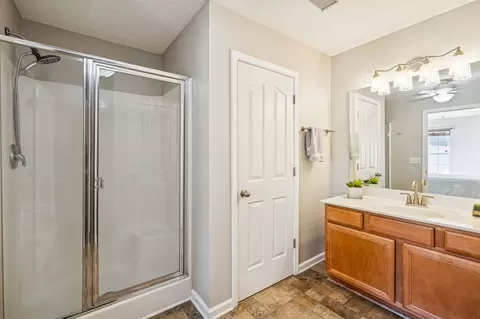 Bath - 3309 Risen Star Dr, Murfreesboro, TN 37128 photo 1 of 5