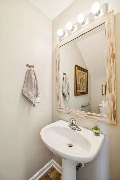 Bath - 3309 Risen Star Dr, Murfreesboro, TN 37128 photo 4 of 5