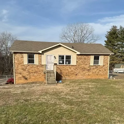 1320 Courtney Dr, Clarksville, TN 37042
