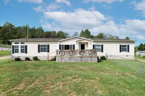 493 Mccroskey St, Englewood, TN 37329