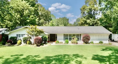 3619 Crestwood Dr, Cleveland, TN 37312