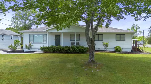 868 Benton Station Rd, Benton, TN 37307
