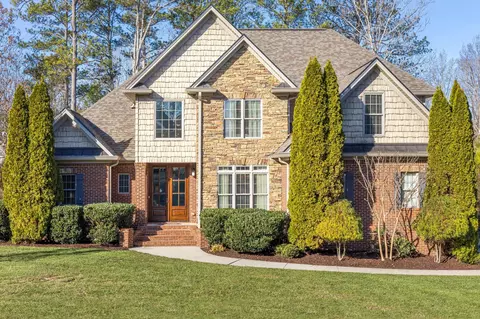 2725 NW Kensington Park Trl, Cleveland, TN 37312