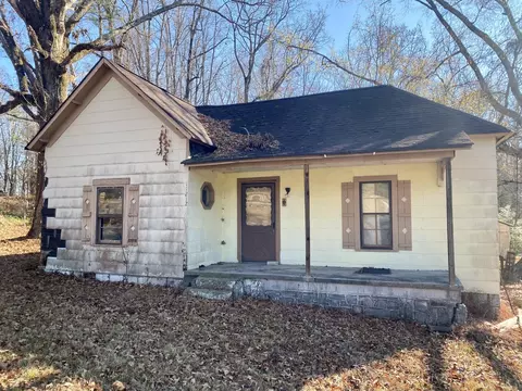 11212 London Ln, Apison, TN 37302
