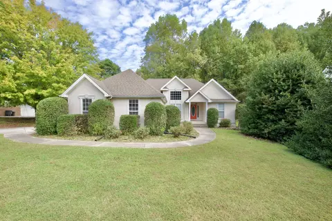 1566 NW Benjamin Cir, Cleveland, TN 37312