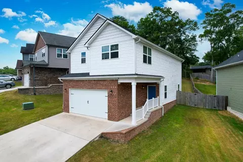 458 Candytuft Ln, Hixson, TN 37343