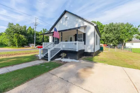 228 N Kentucky St, Jackson, TN 38301