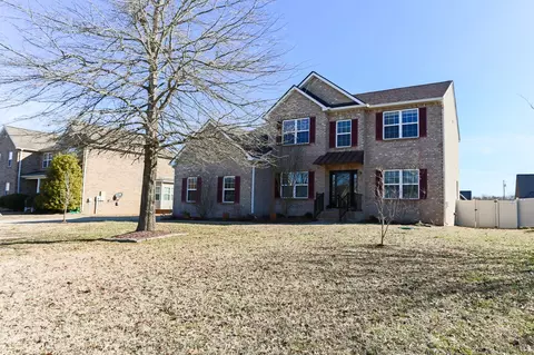 1015 Laramie Ct, Murfreesboro, TN 37128