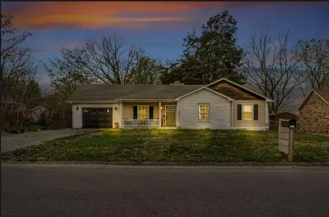 1202 Windchase Dr, Clarksville, TN 37042