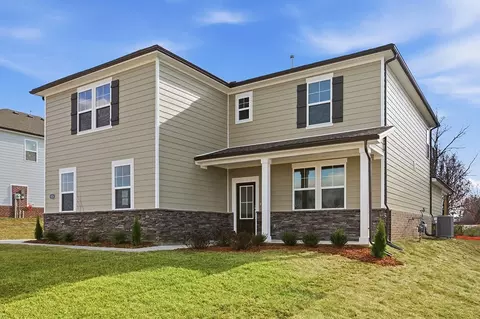 824 Averitt Ln, Lebanon, TN 37087
